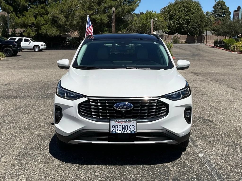 Certified 2024 Ford Escape SE w/ PHEV Premium Package FWD image 9