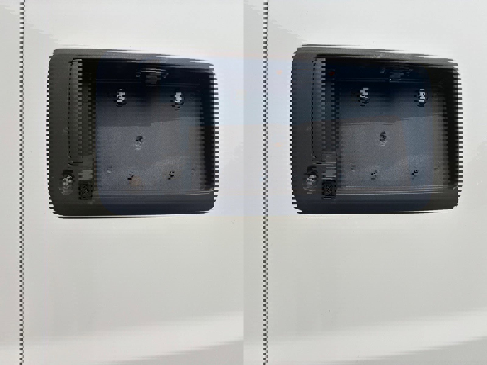 Used 2019 Chevrolet Express 3500 w/ Driver Convenience Package image 10