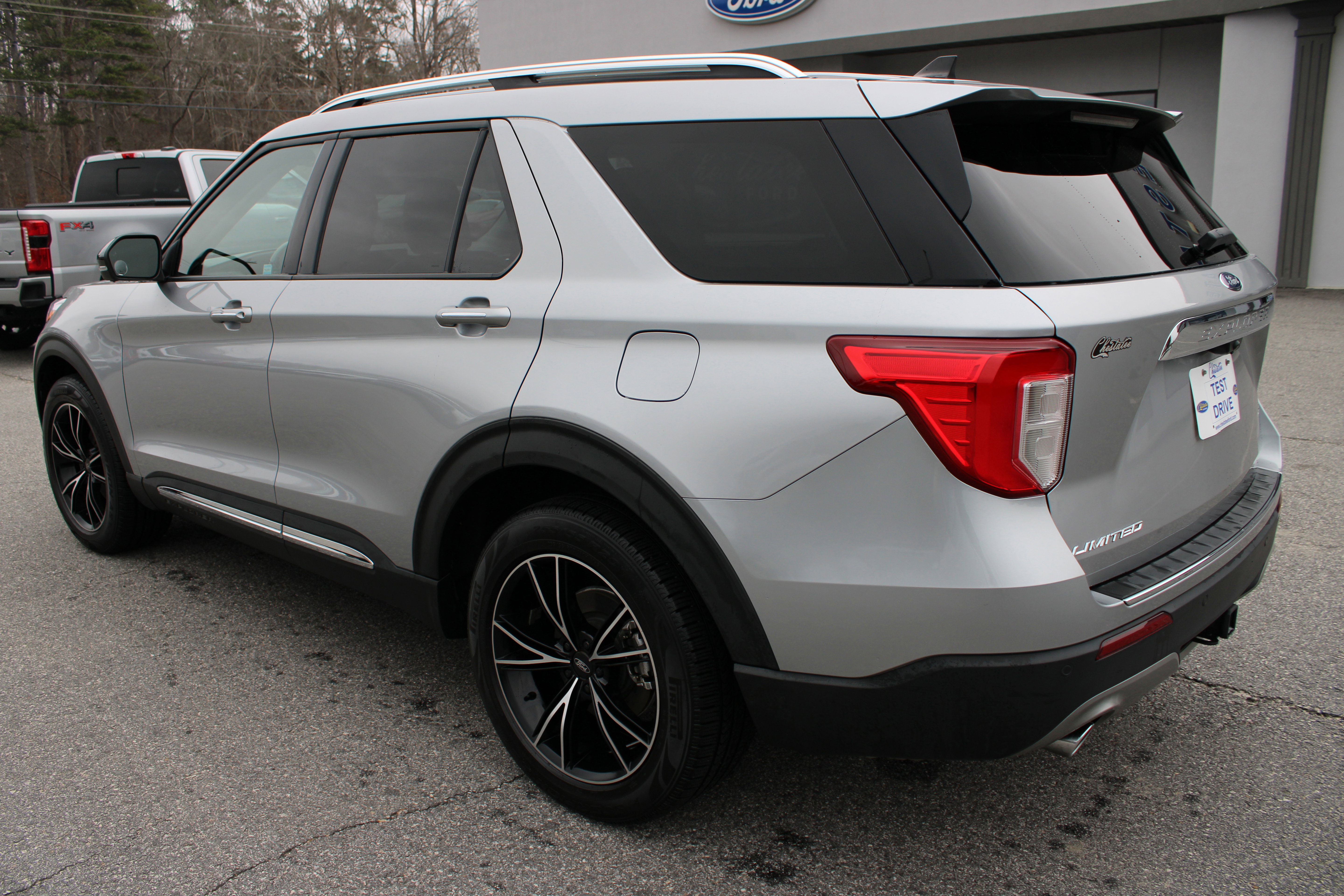 Certified 2021 Ford Explorer Limited w/ Equipment Group 301A image 8