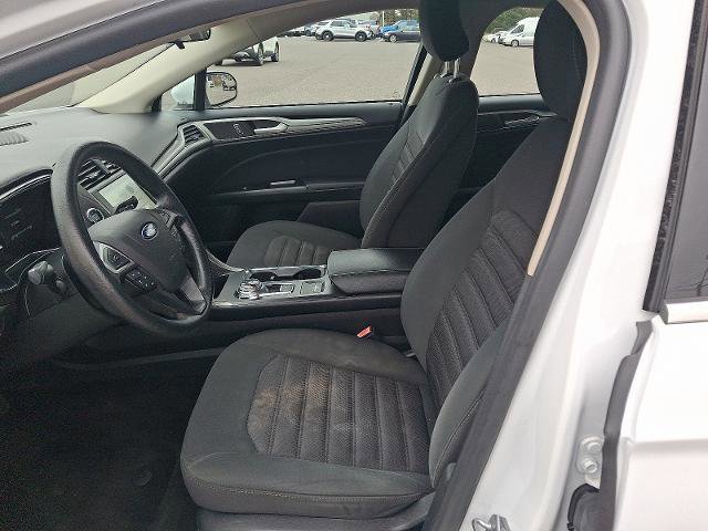 Certified 2017 Ford Fusion SE w/ Fusion SE Technology Package image 13