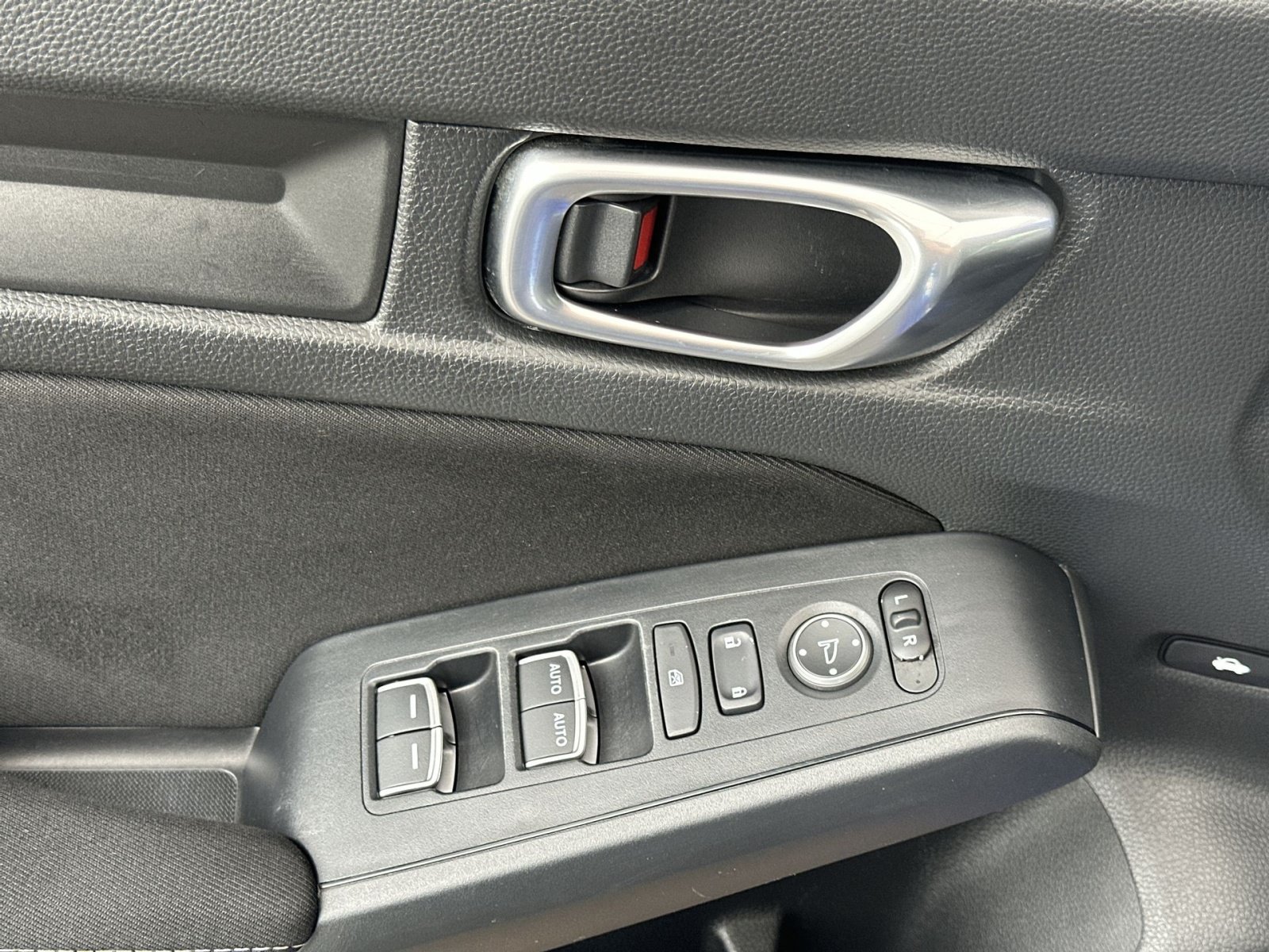 Used 2023 Honda Civic Sport image 23
