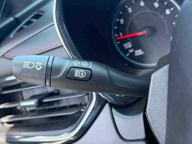 Used 2022 Chevrolet Equinox RS AWD/4WD image 27