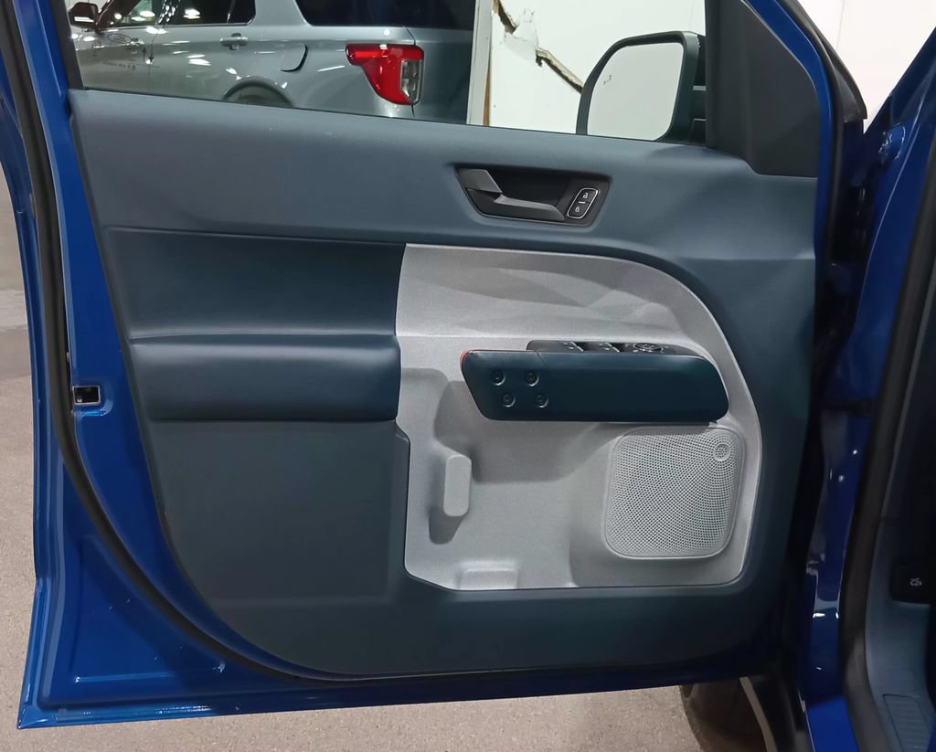 Certified 2024 Ford Maverick XLT w/ XLT Luxury Package FWD image 18