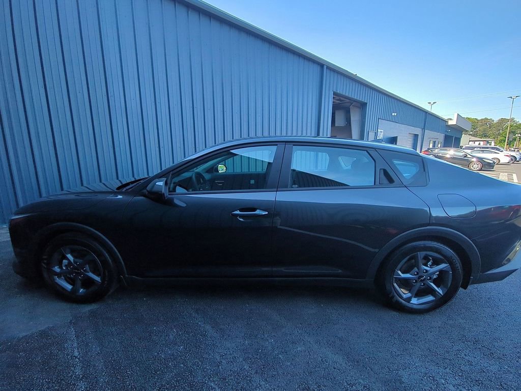 Used 2025 Kia K4 FWD image 10