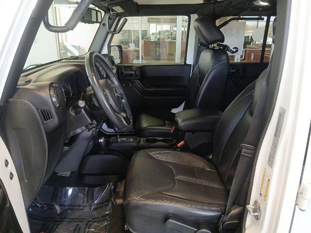 Used 2017 Jeep Wrangler Unlimited Sahara image 11