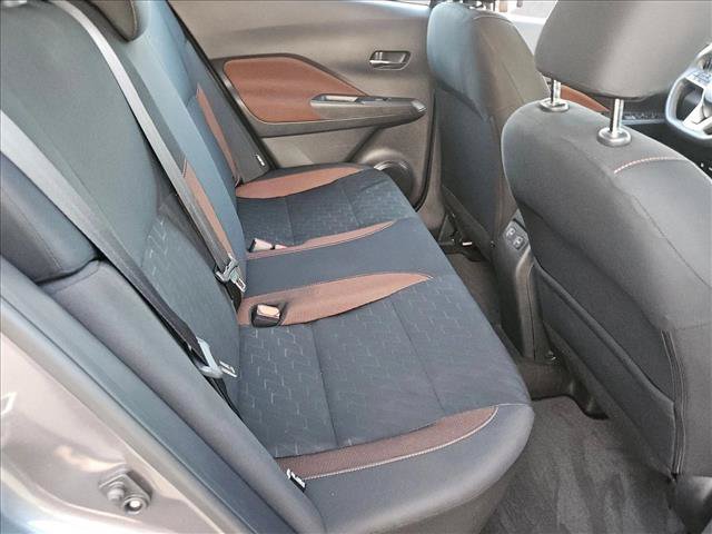 Used 2024 Nissan Kicks SR FWD image 18