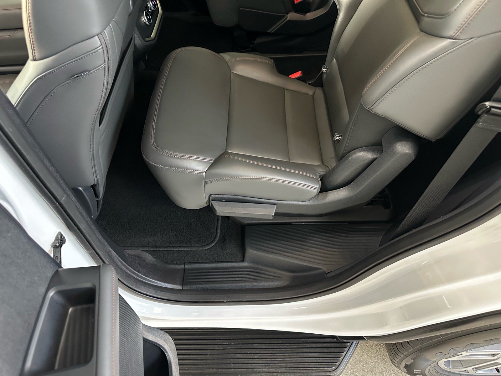 Certified 2025 Ford Expedition Active RWD image 26