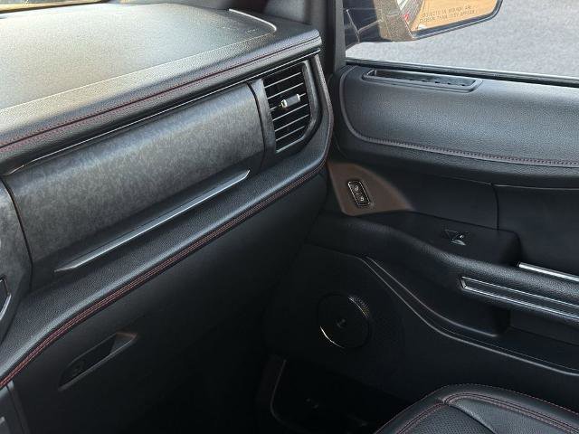 Certified 2022 Ford Expedition Limited image 29