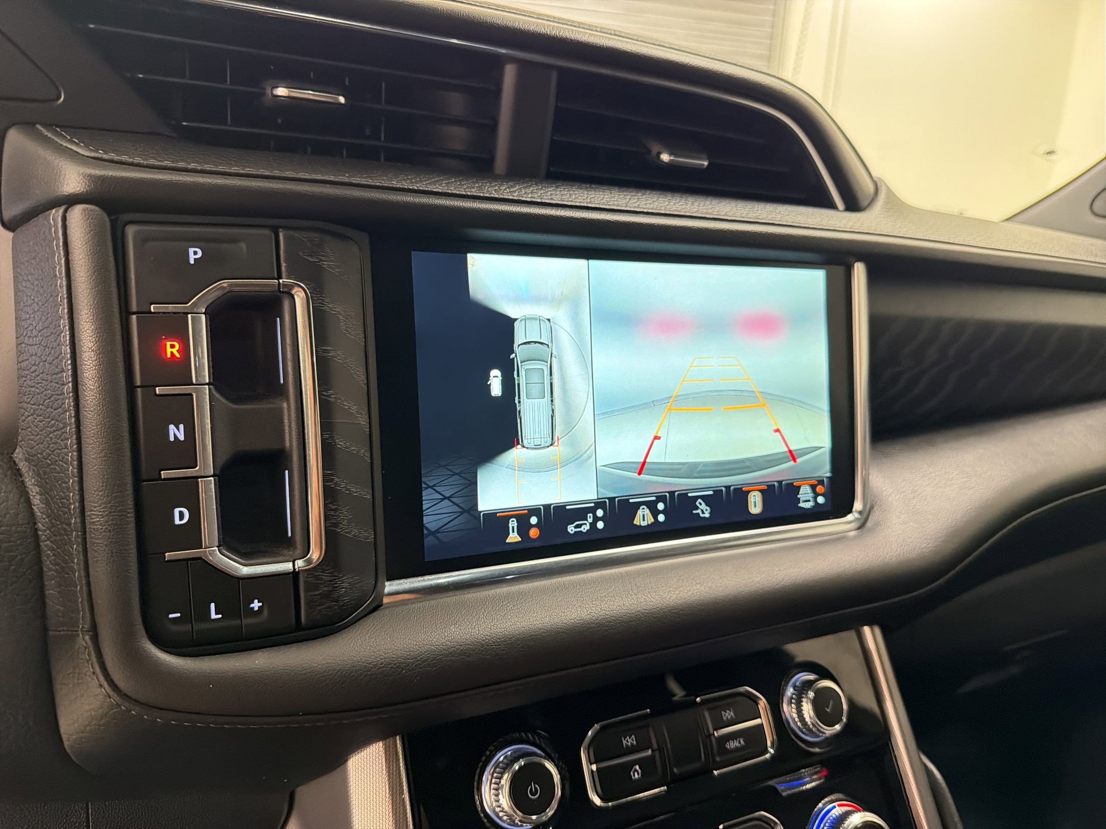 Used 2023 GMC Yukon Denali w/ Denali Reserve Package AWD/4WD image 23