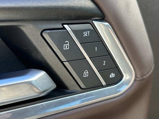 Used 2024 GMC Sierra 1500 Denali AWD/4WD image 32