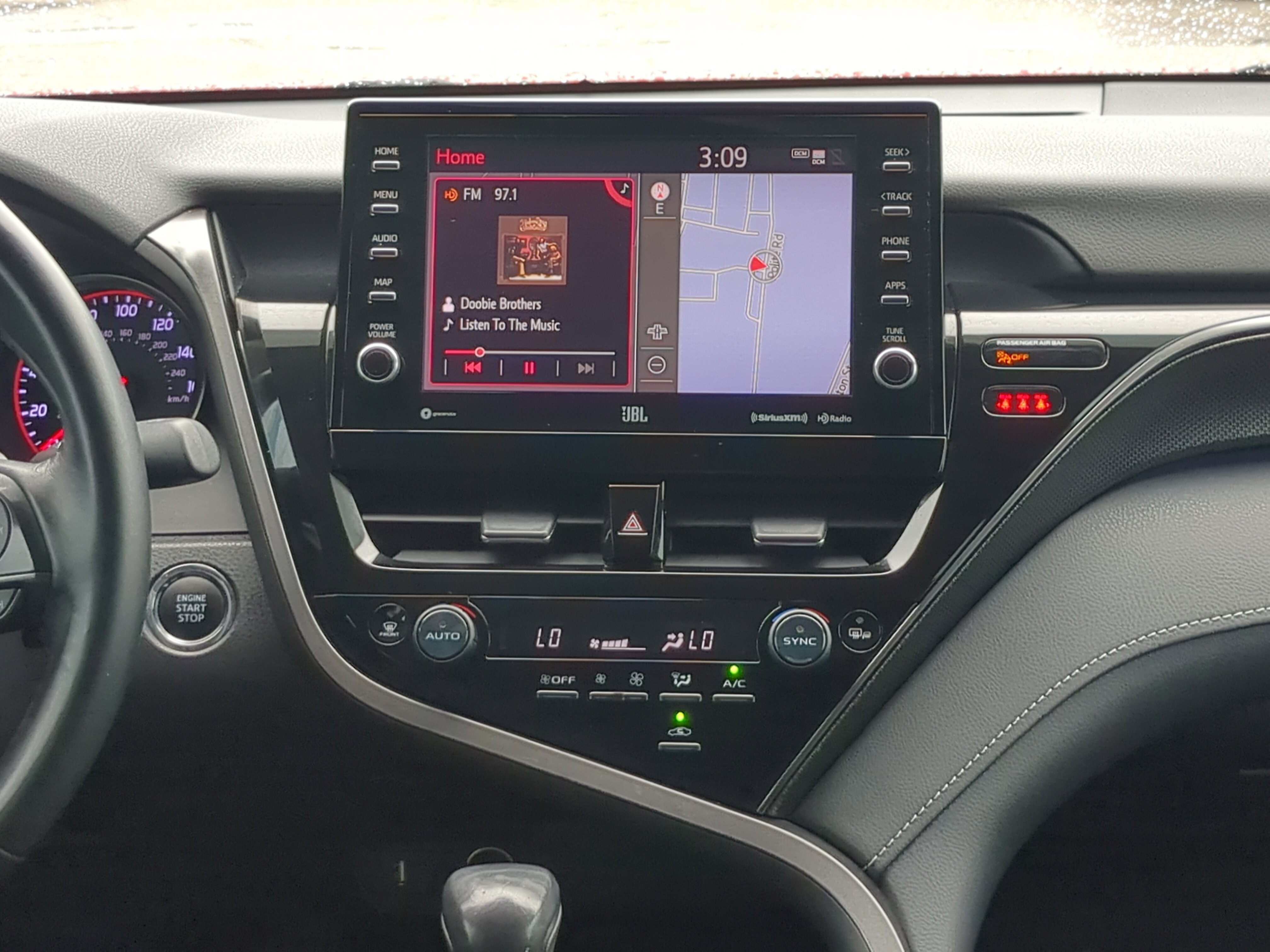Used 2021 Toyota Camry XSE w/ Navigation Package FWD image 15