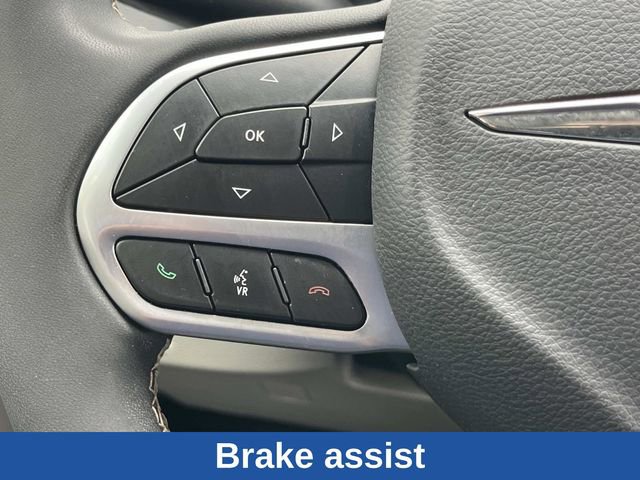 Used 2022 Chrysler Voyager LX FWD image 36
