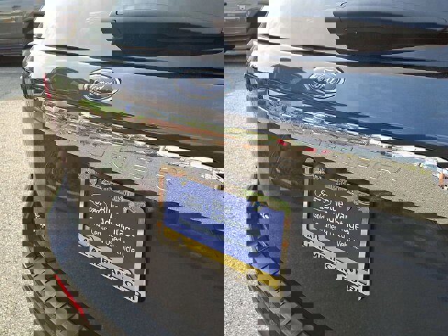 Certified 2022 Ford Explorer XLT w/ Equipment Group 202A image 27