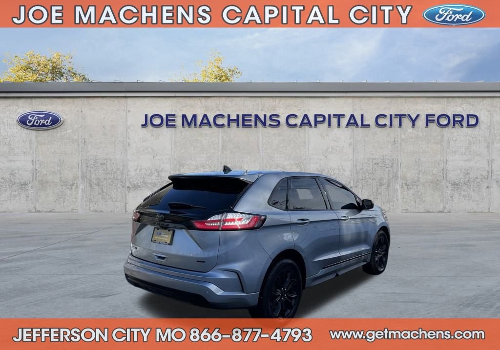 Certified 2022 Ford Edge SE w/ Black Appearance Package image 5
