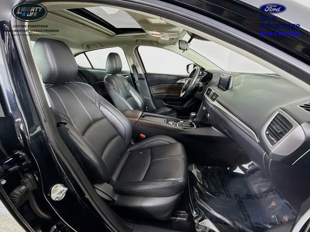 Used 2018 MAZDA MAZDA3 Touring image 28