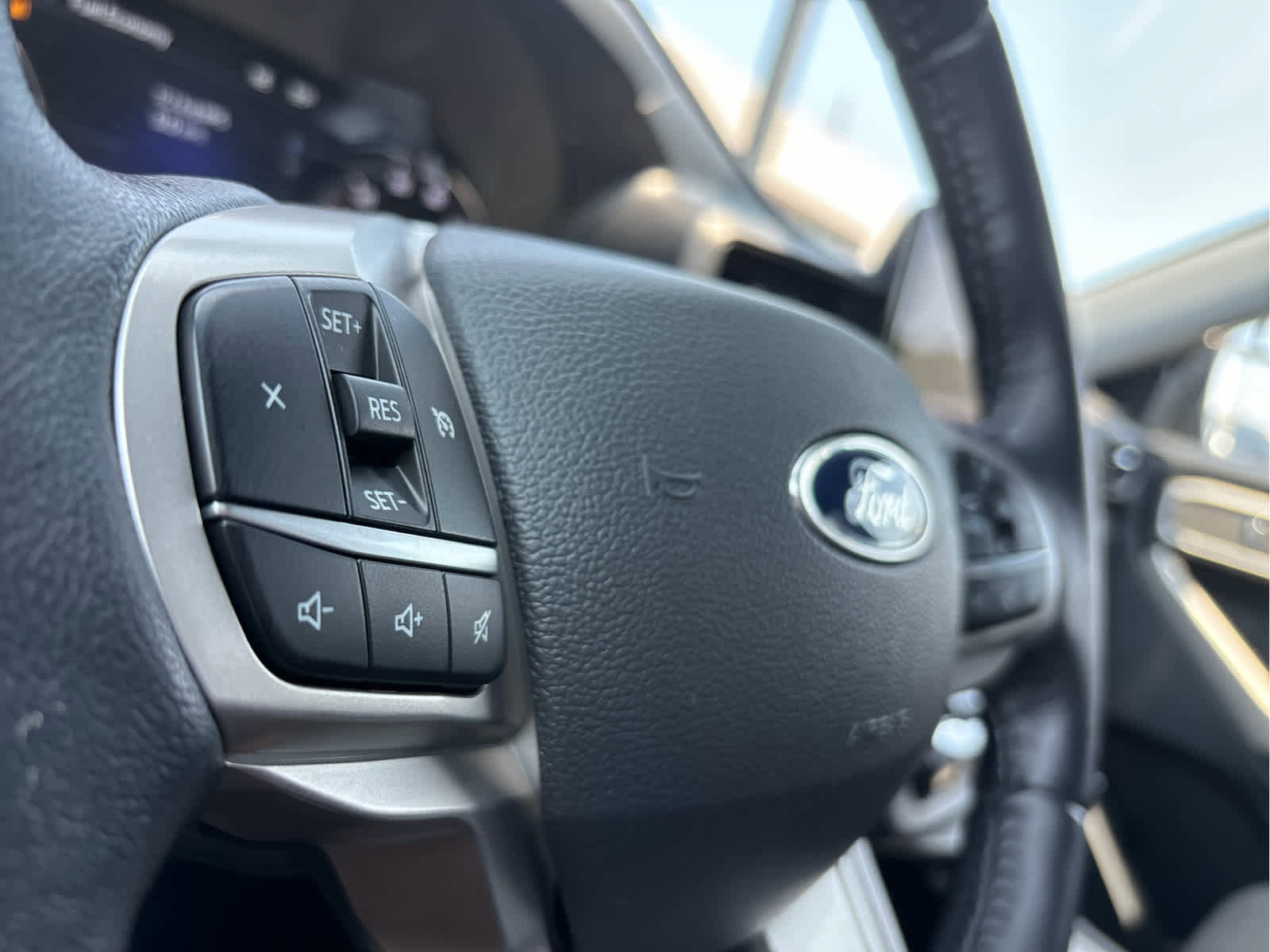 Certified 2022 Ford Explorer XLT image 16