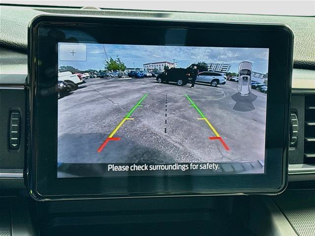 Certified 2022 Ford Explorer XLT w/ Equipment Group 202A AWD/4WD image 14
