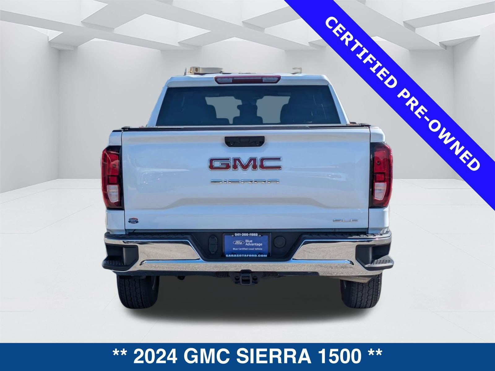 Used 2024 GMC Sierra 1500 SLE image 3