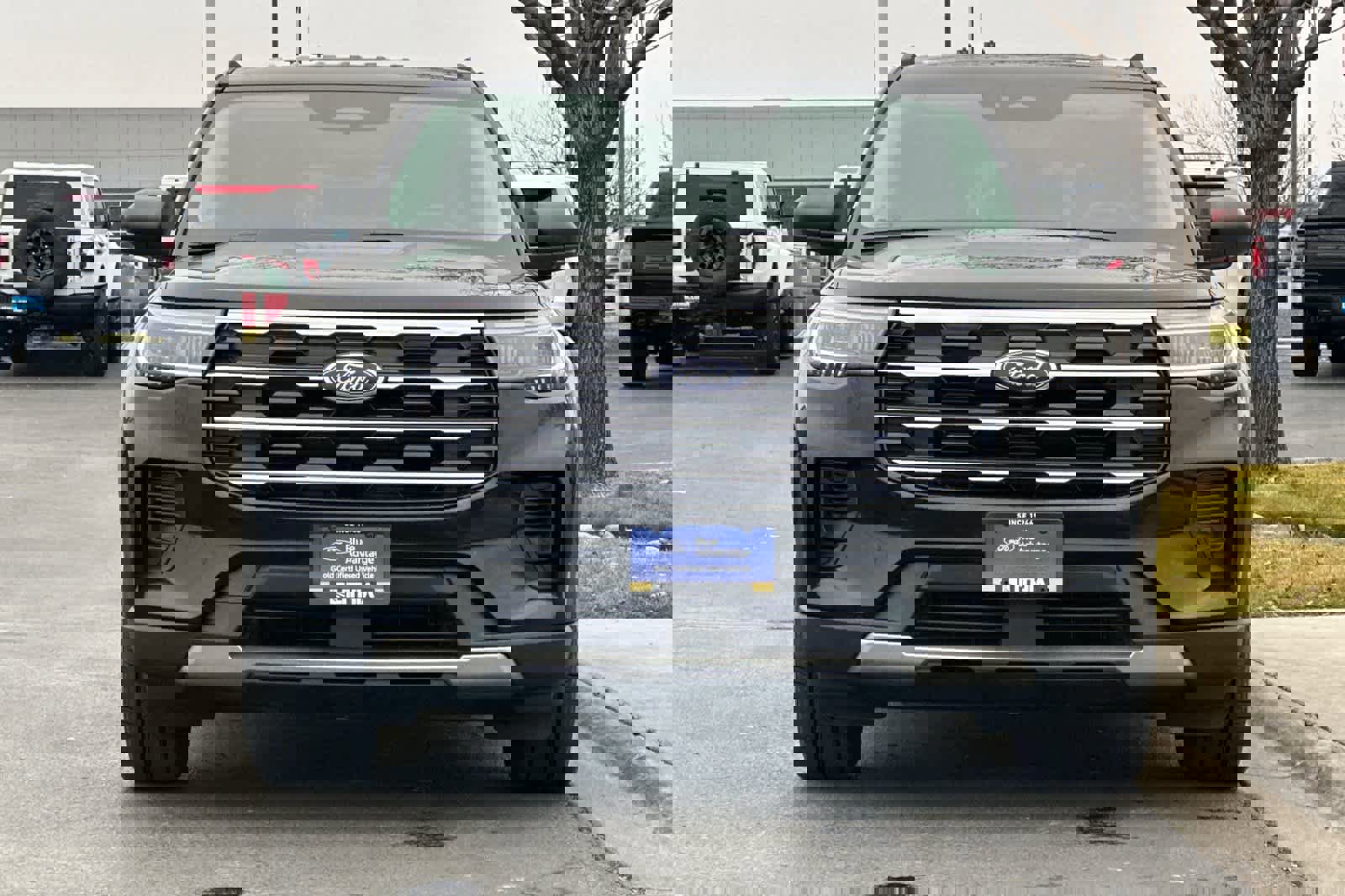 Certified 2025 Ford Explorer Active image 8