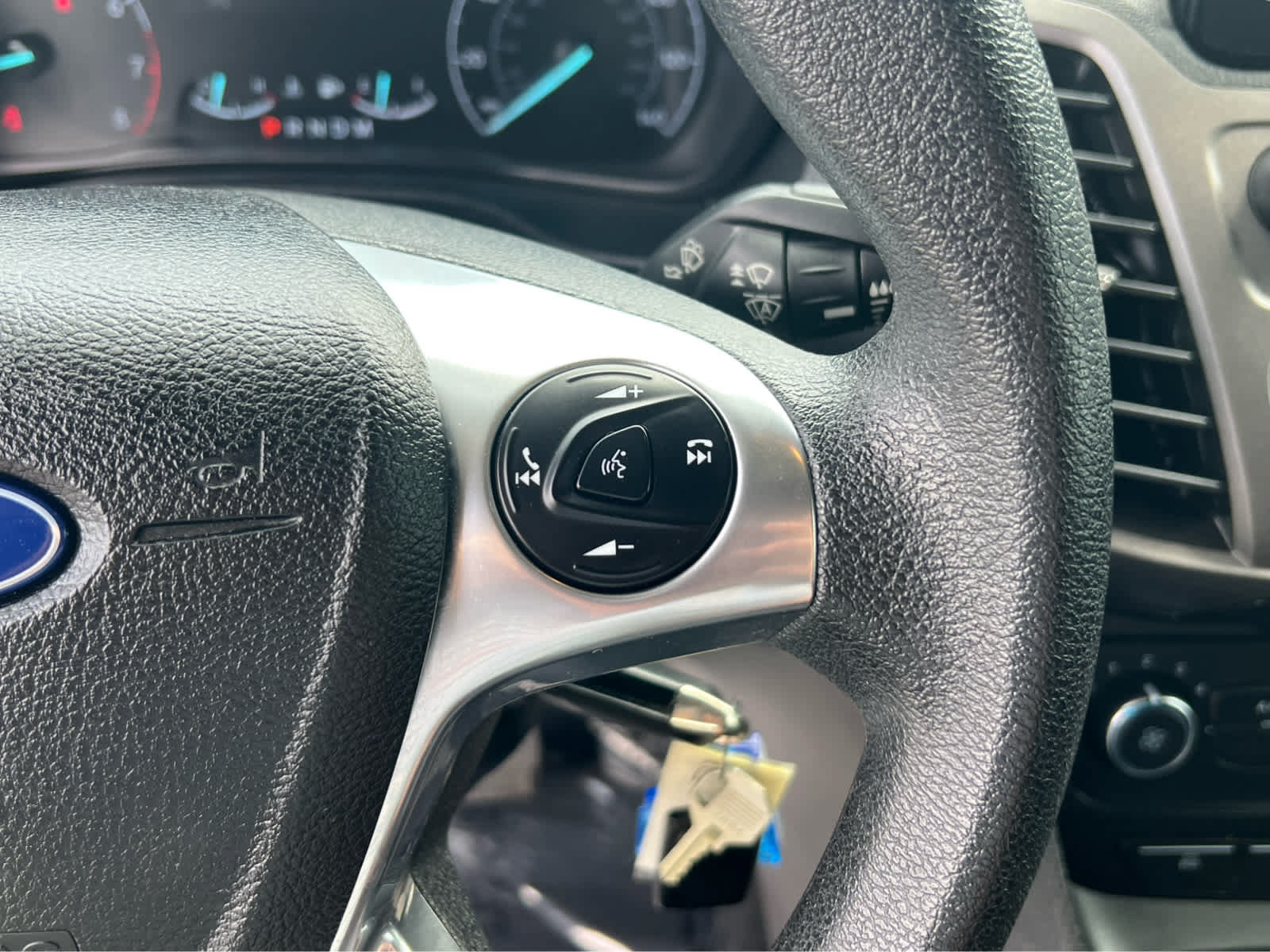 Certified 2019 Ford Transit Connect XLT FWD image 32