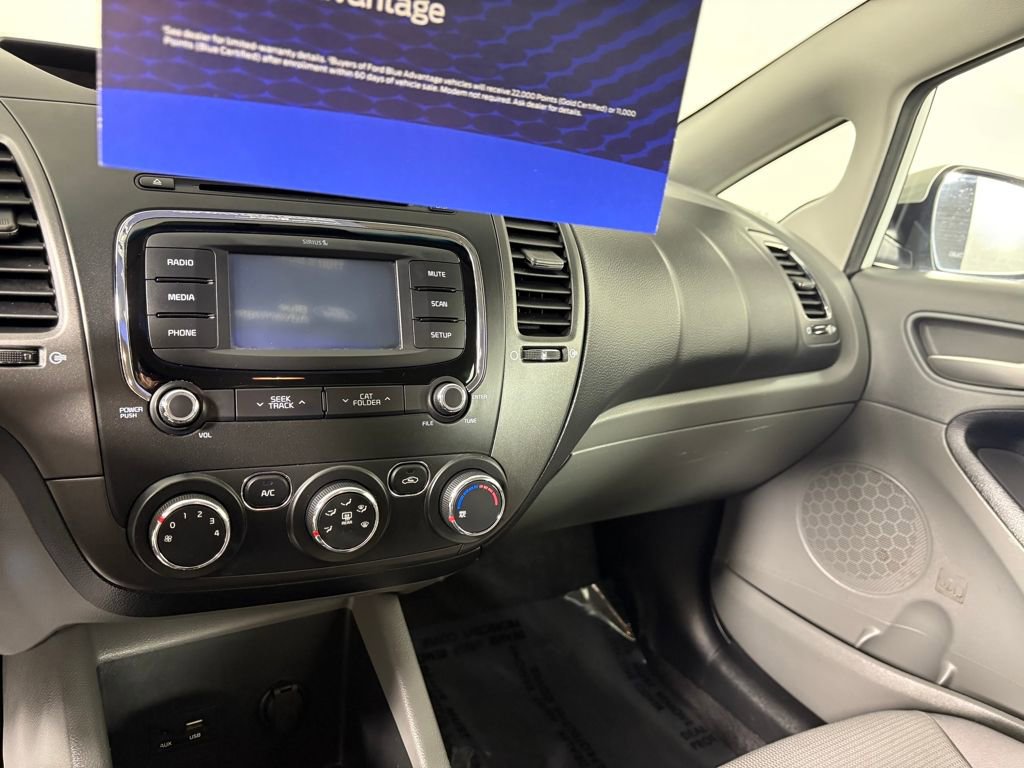 Used 2018 Kia Forte LX w/ LX Rear Camera Package image 17