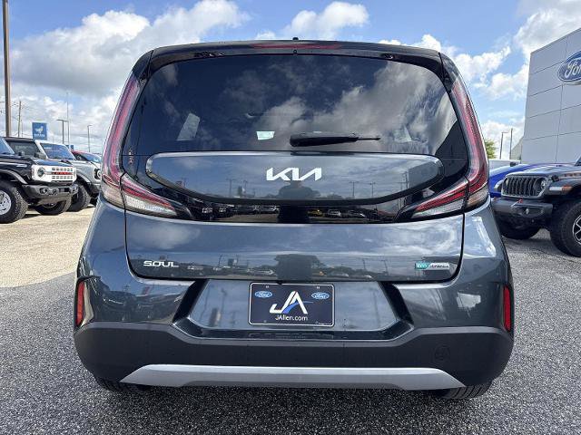 Used 2025 Kia Soul EX FWD image 14