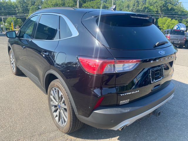 Certified 2022 Ford Escape Titanium w/ Class II Trailer Tow Package AWD/4WD image 5