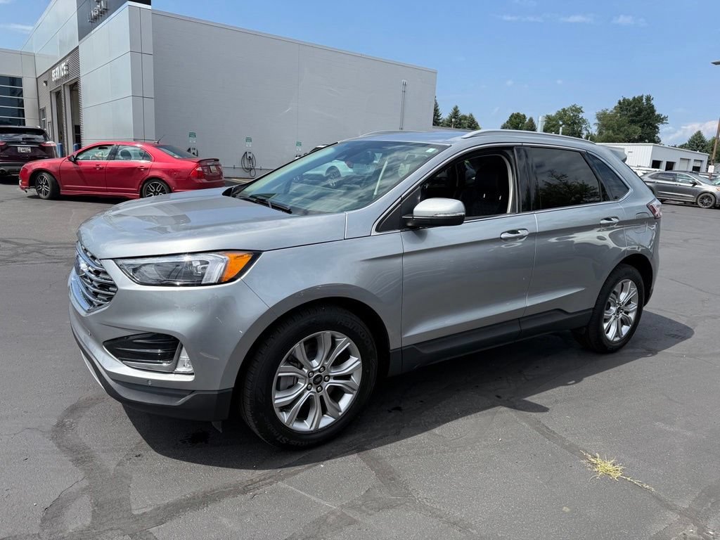 Certified 2024 Ford Edge Titanium AWD/4WD image 4