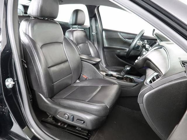 Used 2024 Chevrolet Malibu LT FWD image 13