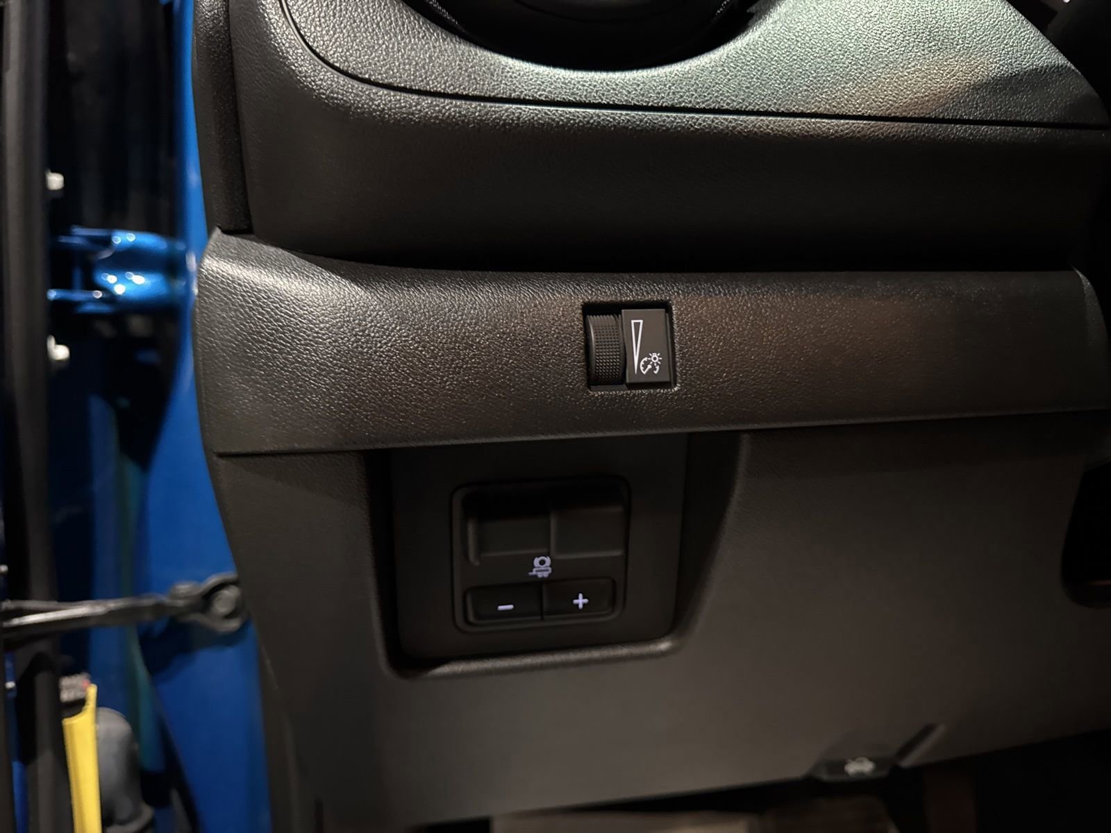 Used 2024 Chevrolet Colorado Trail Boss w/ Advanced Trailering Package image 27