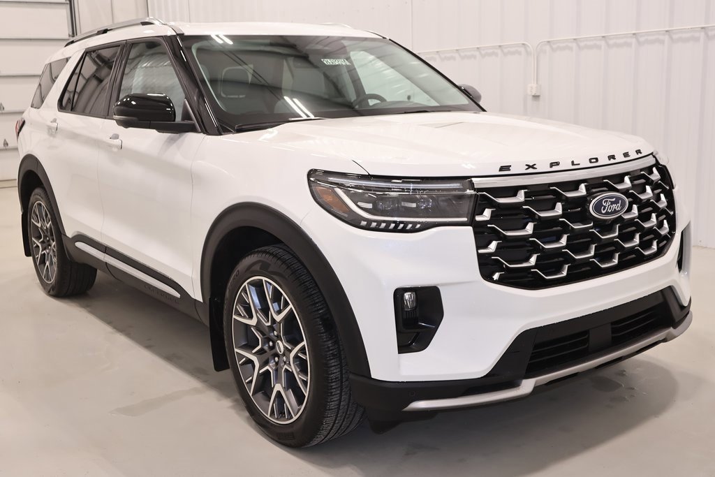 Certified 2025 Ford Explorer Platinum w/ Ultimate Package image 10