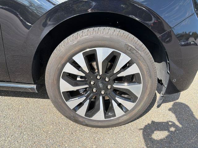Certified 2025 Ford Expedition Platinum w/ Driver's Package AWD/4WD image 25