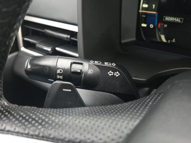Used 2022 Mitsubishi Outlander SE AWD/4WD image 39