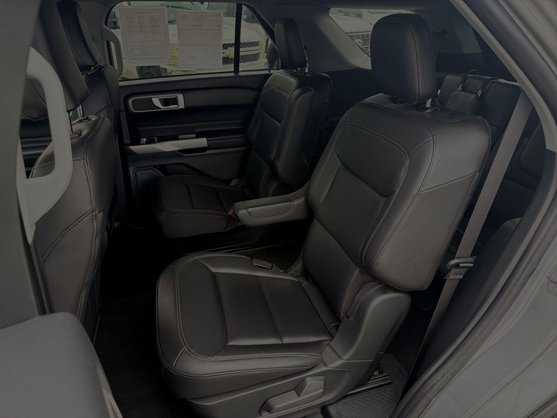 Certified 2023 Ford Explorer XLT w/ Equipment Group 202A RWD image 22