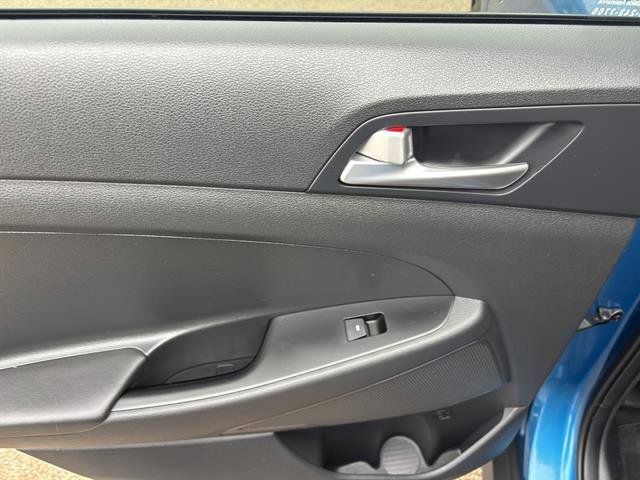 Used 2019 Hyundai Tucson SE image 17