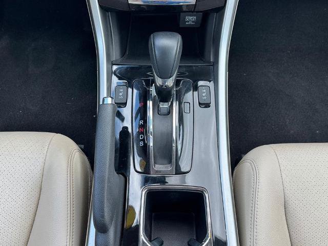 Used 2017 Honda Accord EX-L image 16