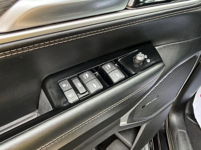 Used 2024 Jeep Wagoneer Series II w/ Flexible Seating Group AWD/4WD image 13