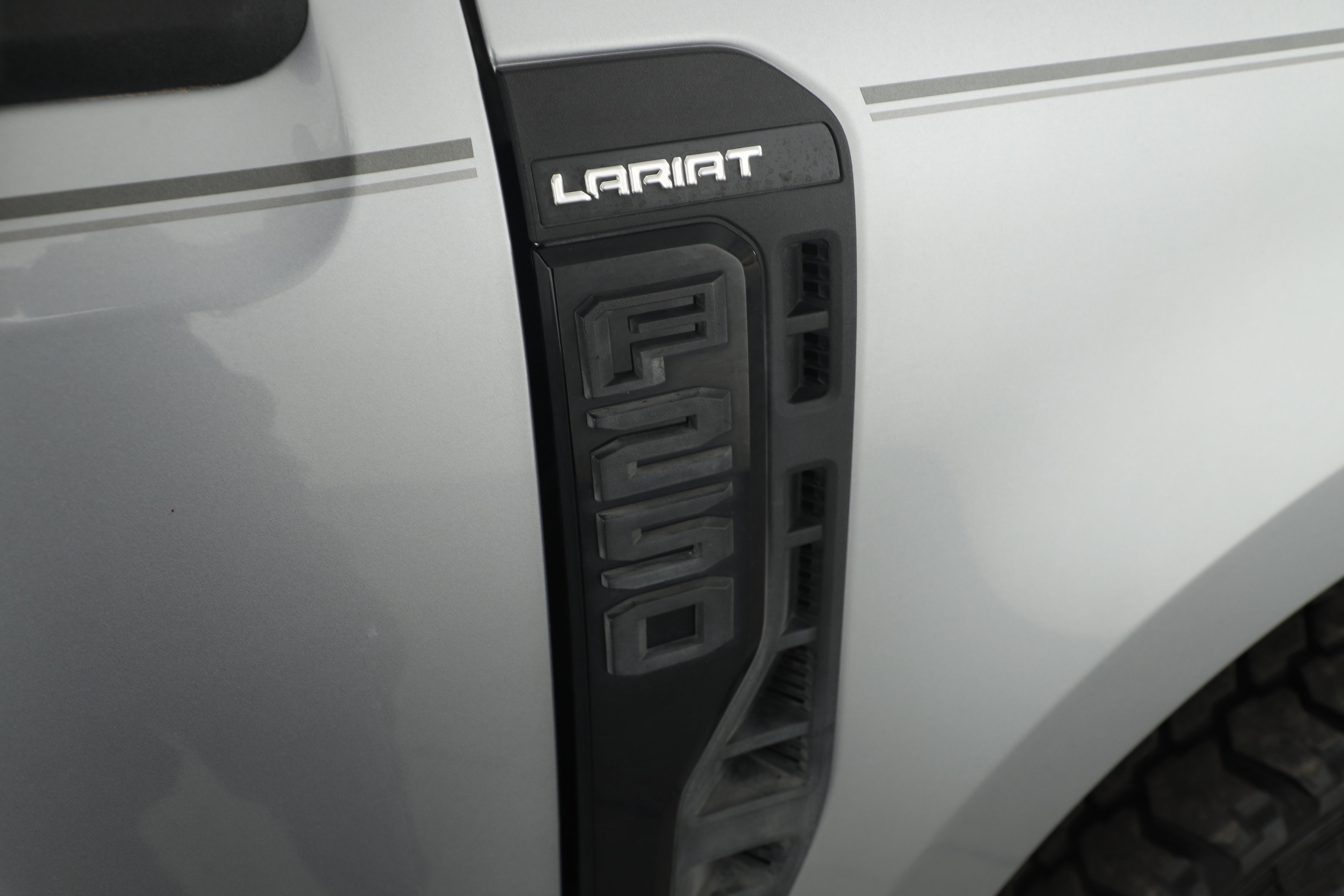 Certified 2023 Ford F250 Lariat w/ Sport Appearance Package image 13