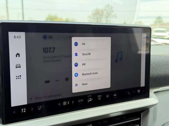 Certified 2025 Ford Explorer ST-Line w/ ST-Line Street Pack image 31