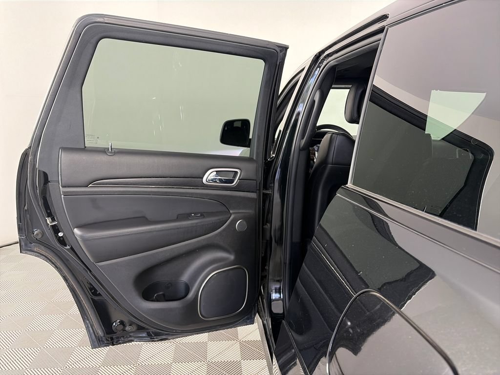 Used 2018 Jeep Grand Cherokee High Altitude AWD/4WD image 12
