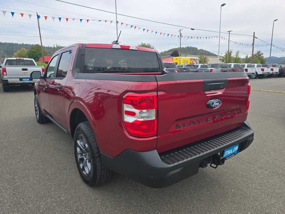 Certified 2025 Ford Maverick XLT w/ XLT Luxury Package FWD image 3