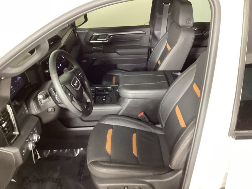 Used 2025 GMC Sierra 1500 AT4 w/ AT4 Preferred Package AWD/4WD image 31