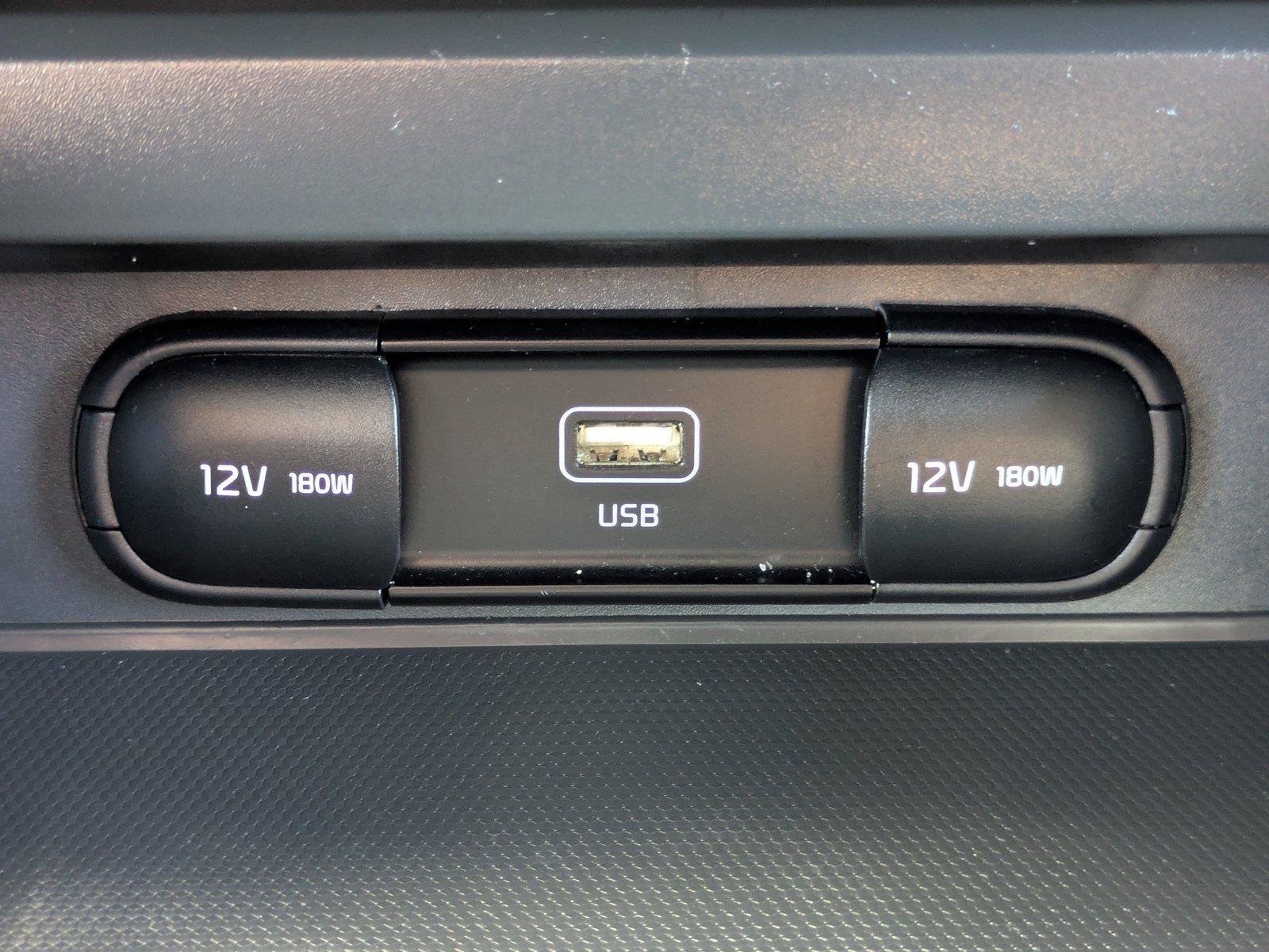 Used 2024 Kia Soul LX w/ Option Group 015 FWD image 21