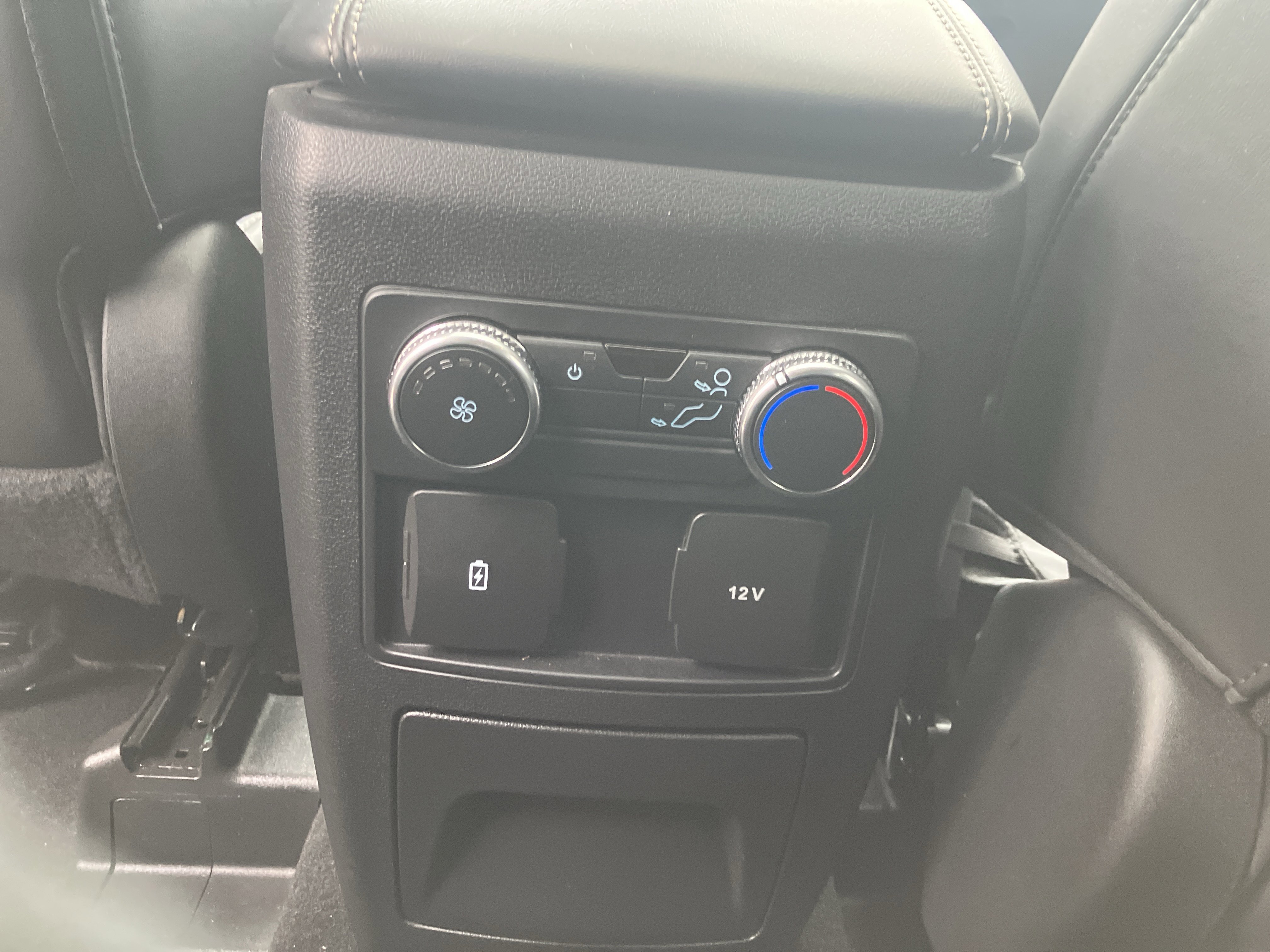 Certified 2022 Ford Explorer XLT w/ Equipment Group 202A image 16