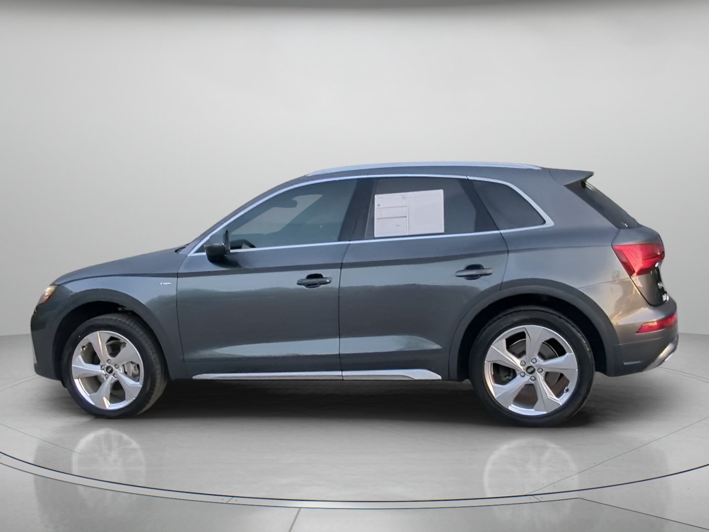 Used 2022 Audi Q5 2.0T Premium Plus w/ Premium Plus Package AWD/4WD image 18