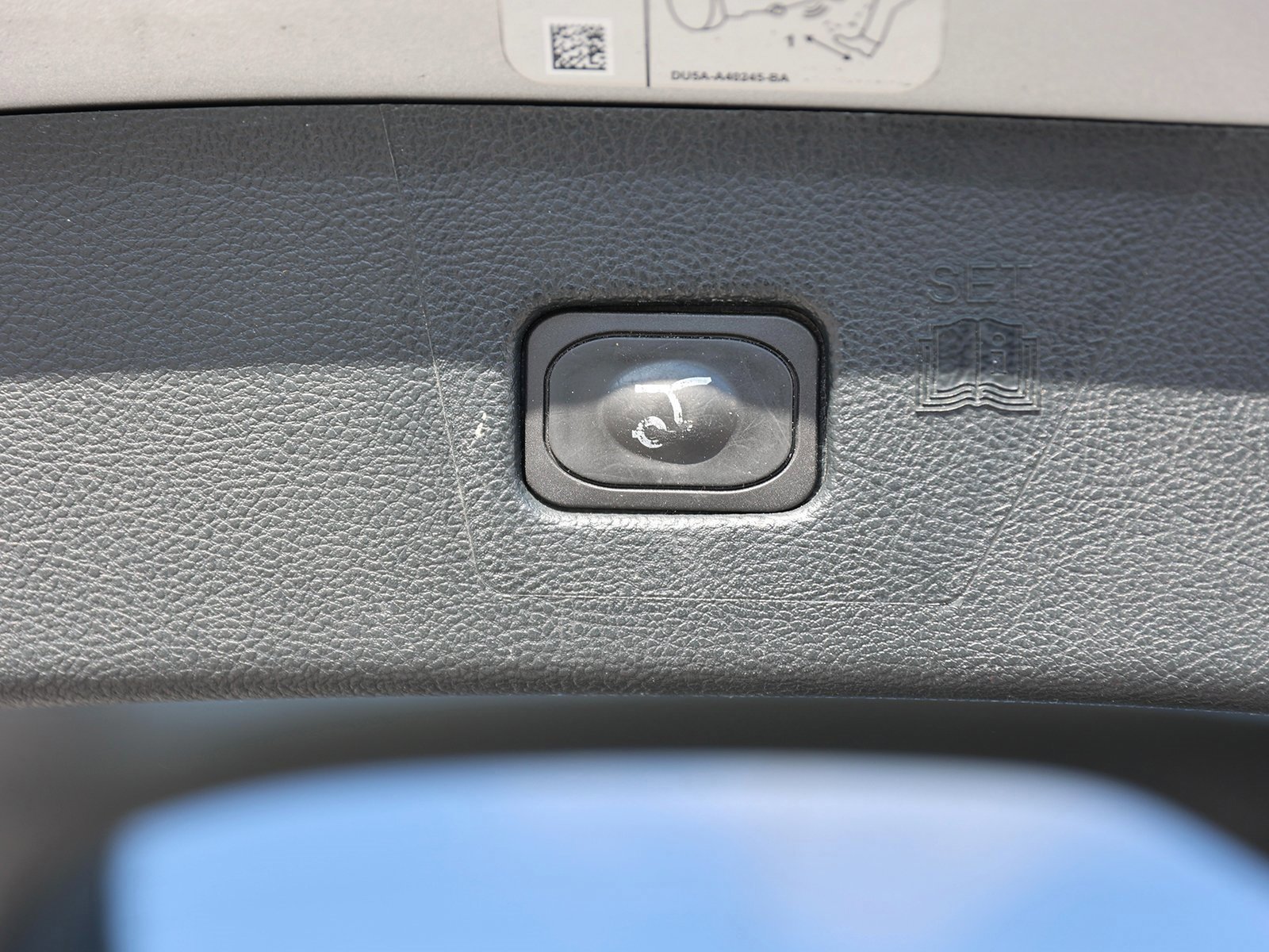 Certified 2019 Ford Edge SEL w/ Equipment Group 201A image 15