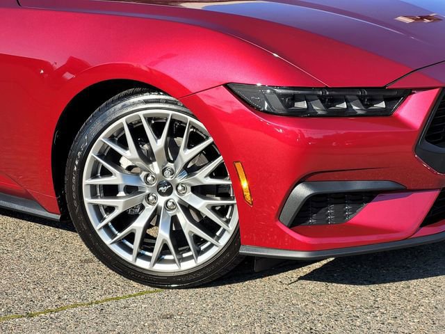 Certified 2025 Ford Mustang Premium image 6