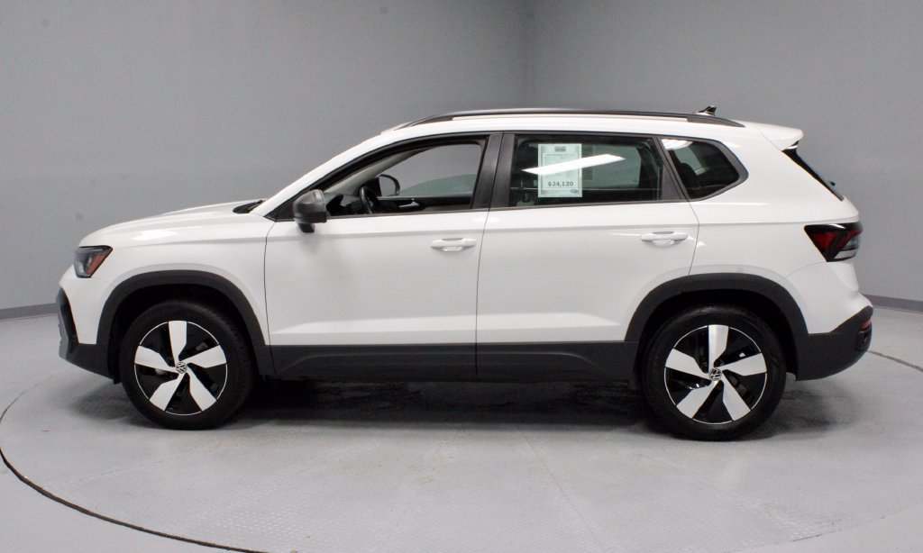 Used 2025 Volkswagen Taos S AWD/4WD image 8