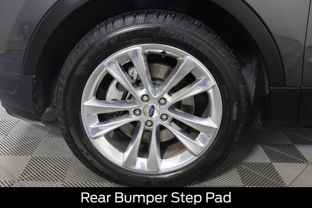 Certified 2018 Ford Explorer XLT w/ Equipment Group 202A image 15