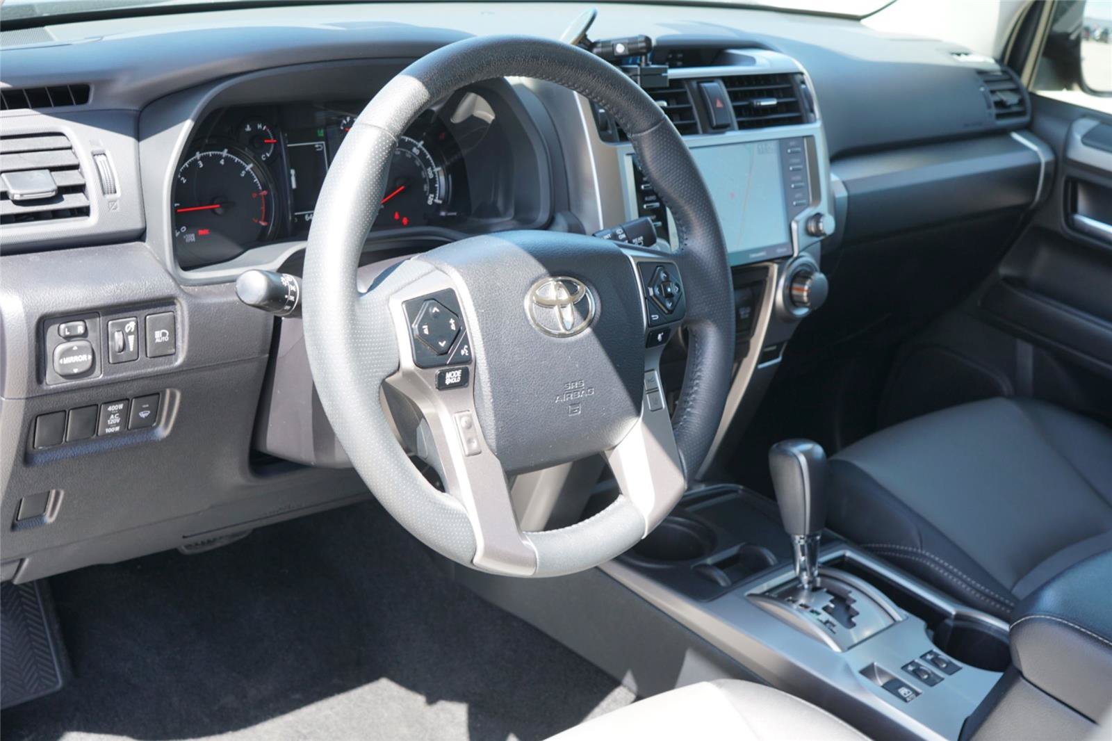 Used 2022 Toyota 4Runner SR5 Premium w/ Moonroof Package RWD image 9